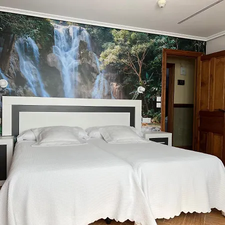 Hotel La Solana Montanesa 3*