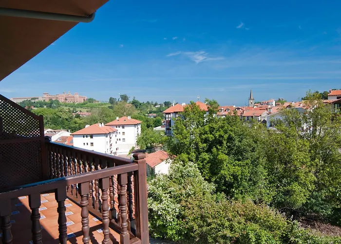 Hotel La Solana Montanesa 3*