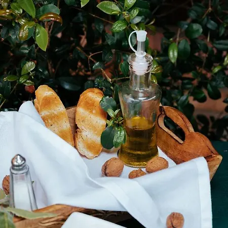 索兰纳蒙塔涅萨乡村旅馆 酒店 3*