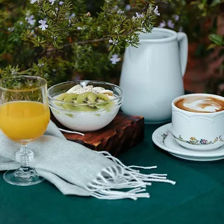 索兰纳蒙塔涅萨乡村旅馆 酒店