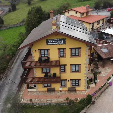 索兰纳蒙塔涅萨乡村旅馆 酒店 柯米拉斯