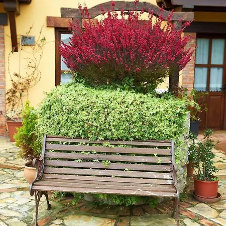 索兰纳蒙塔涅萨乡村旅馆 酒店 柯米拉斯